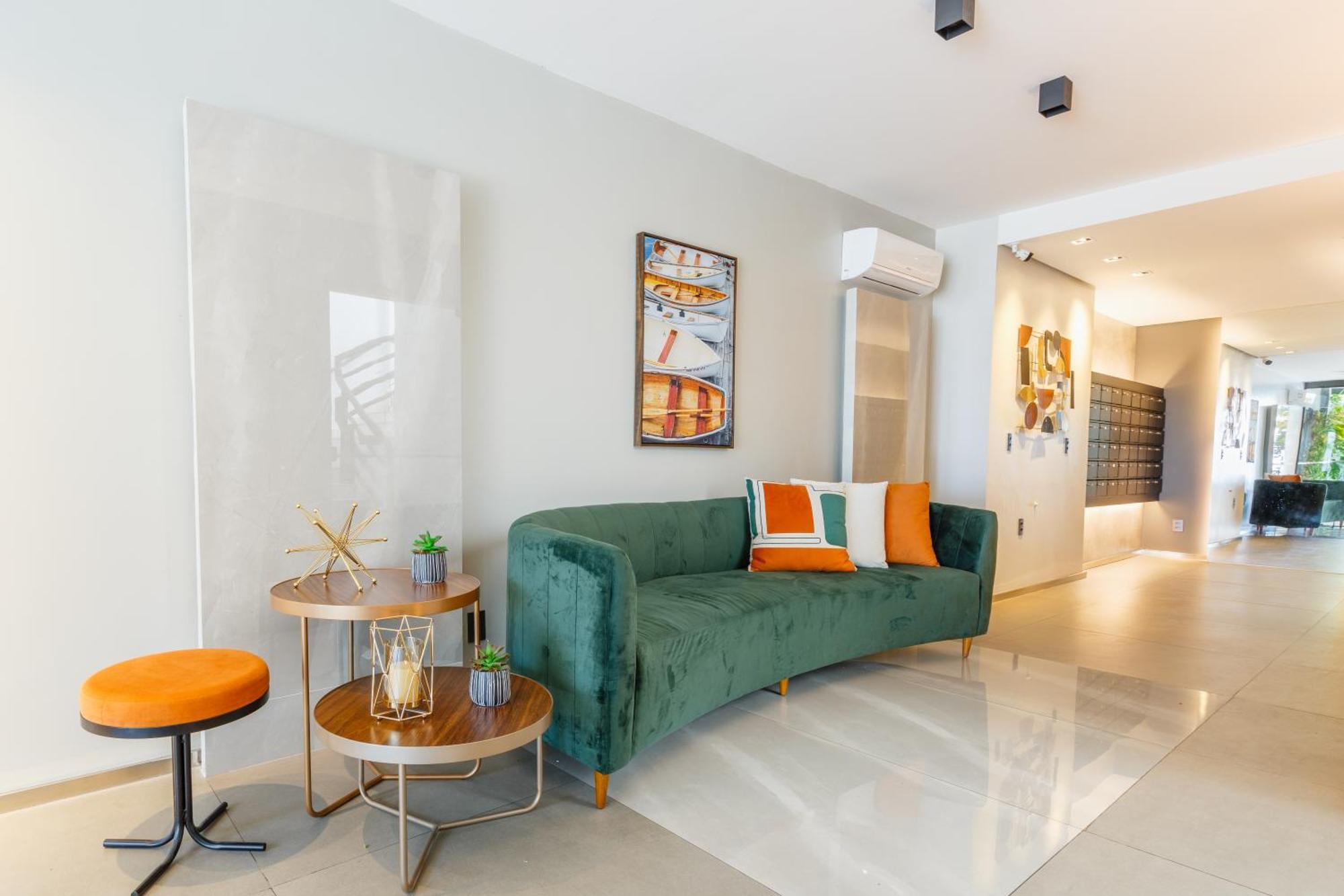 Apartamento Aconchego Na Frei Caneca, Shopping/beiramar Uq2910 *